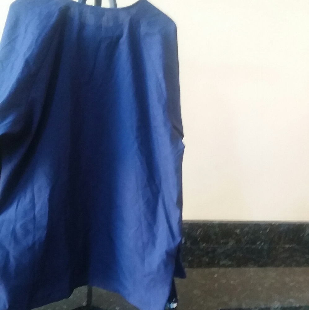 Scrub Top - Picture 5 of 9